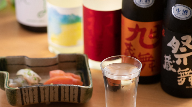 たかつじ 佳粋 - ドリンク写真:日本酒びんイメージ