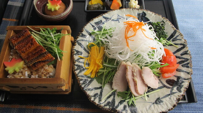 胡麻切りそばと創作串揚げ おおの - 料理写真: