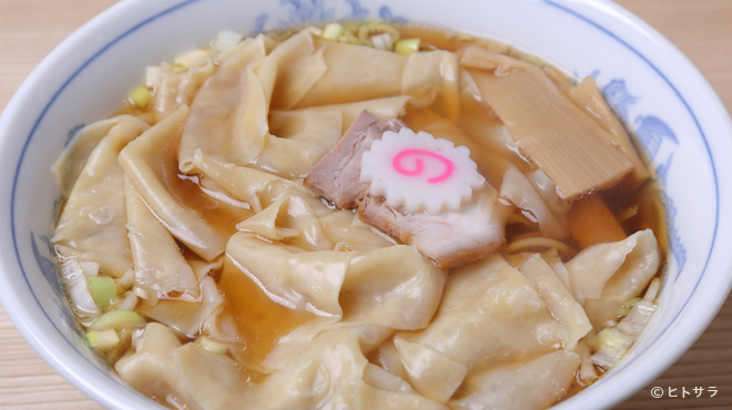 らーめん 高尾 - 料理写真:小さな子ども連れでも利用しやすいラーメン店