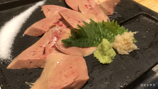 Sumiyaki Toriken - 料理写真:数量限定！舌の上でとろける『奇跡のレバ刺し』