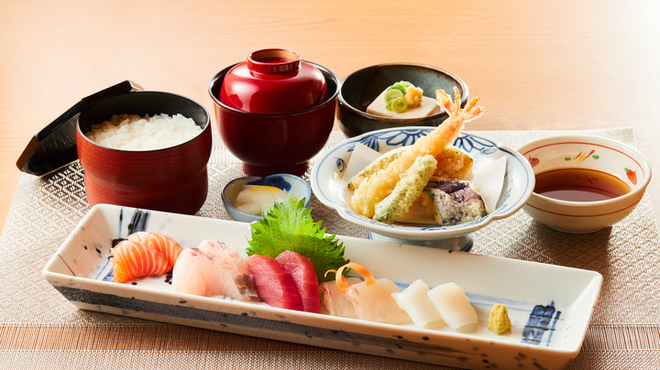 和食鍋処 すし半 - メイン写真: