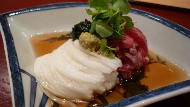 しゅん逢 紗々木 - 料理写真:☆お肉の湯引きは長芋そうめんとの組み合わせが絶妙☆