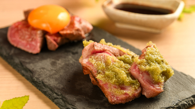 ホルモン焼肉 富や - メイン写真:
