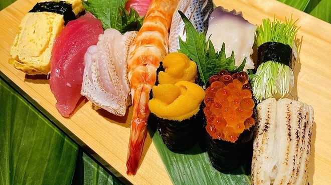 Nihonbashi Nigiyaka Nigiri Ichi - メイン写真:
