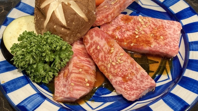 焼肉居酒屋 とんとん - メイン写真: