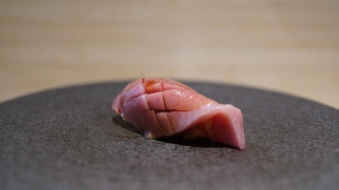 SUSHI Y - 料理写真:大とろ