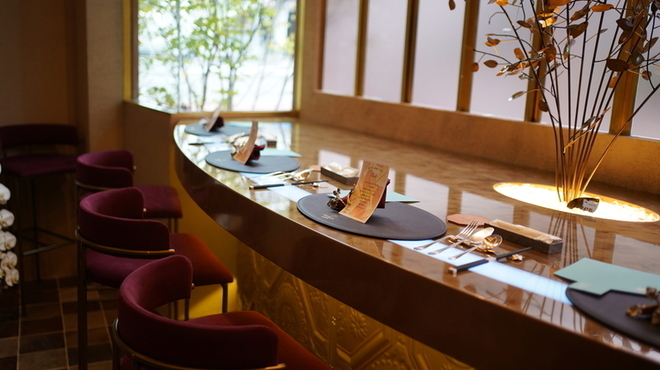 トゥ・ラ・ジョア イズム - メイン写真: