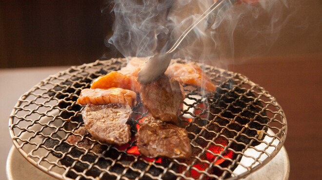 炭火焼肉 ひばち - メイン写真: