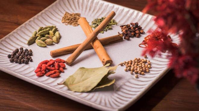 麻布十番 薬膳カレー 新海 - メイン写真: