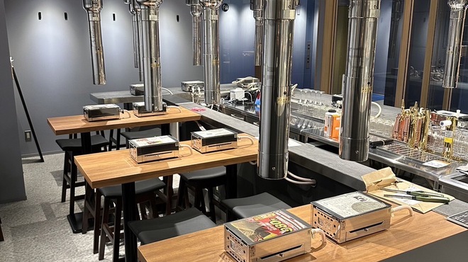 焼肉 MEAT BANK.jp - 内観写真:テーブル席