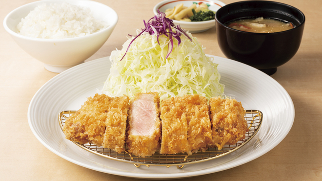 日本橋とんかつ 一 - 料理写真:熟成四元豚 上 ロースかつ定食