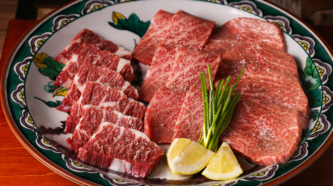 焼肉牛匠 新 - メイン写真:
