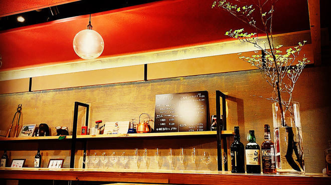 上六ワイン - 内観写真: