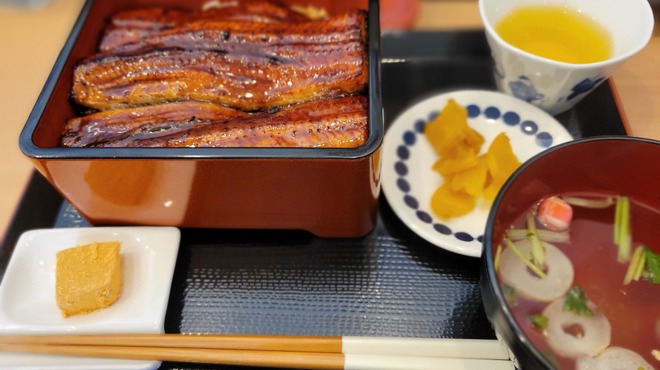 大衆うなぎ もとやま - 料理写真: