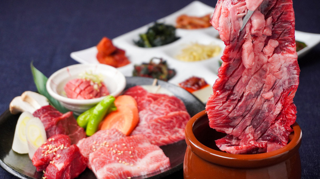 Nikuton'Ya Chokusou Yakiniku Banri - メイン写真: