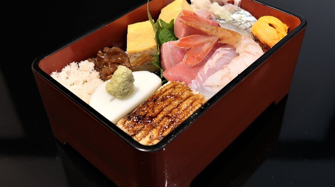 六本木 福鮨 - 料理写真:特製ちらし鮨