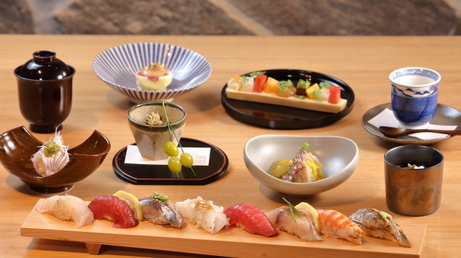 鮨・日本料理 暦 - 料理写真:鮨ランチイメージ