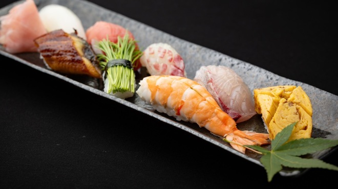 鮨割烹あすか - メイン写真: