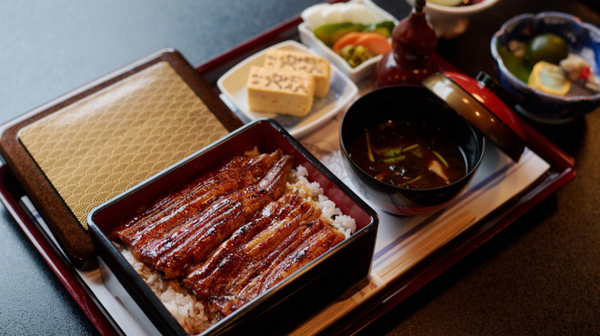江戸懐石 若福 - 料理写真:特選 愛知三河産 うなぎお重