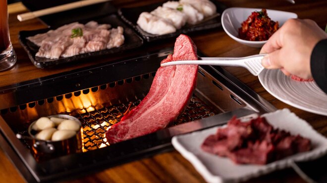 Yakiniku Yushima Yuuyake Koyake - メイン写真: