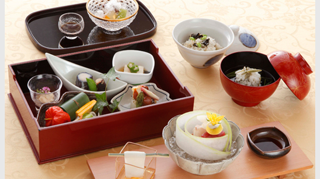 渡風亭 - 料理写真:会席膳（季節膳）4,972円（税サ込）