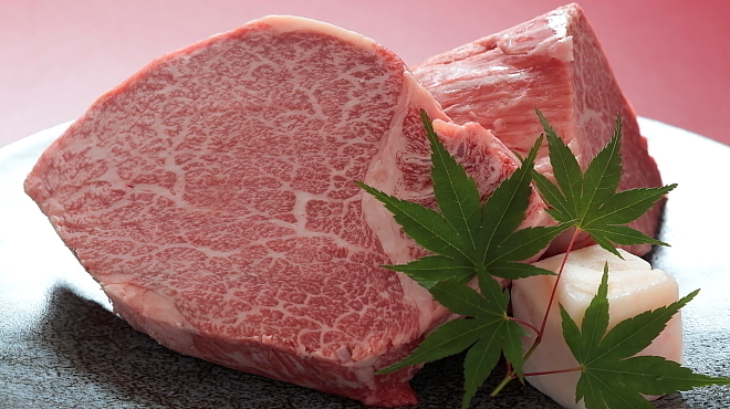 Hire Yakiniku Kyoutoen - 料理写真:シャトーブリアン　黒毛和牛にヒレ肉のみ使用。他ミニョンやテートなどヒレの中でも違う部位も食べてもらえます。
