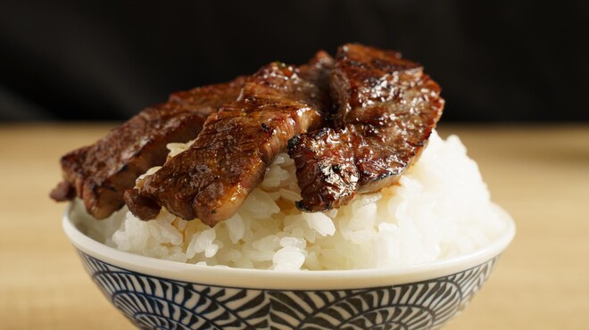 北新地焼肉さつま - メイン写真: