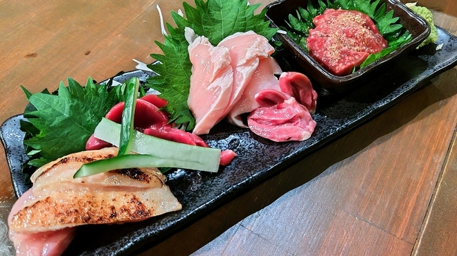 鳥焼酒場ゆかり - メイン写真: