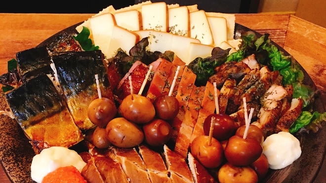 燻製居酒屋ひがし - メイン写真: