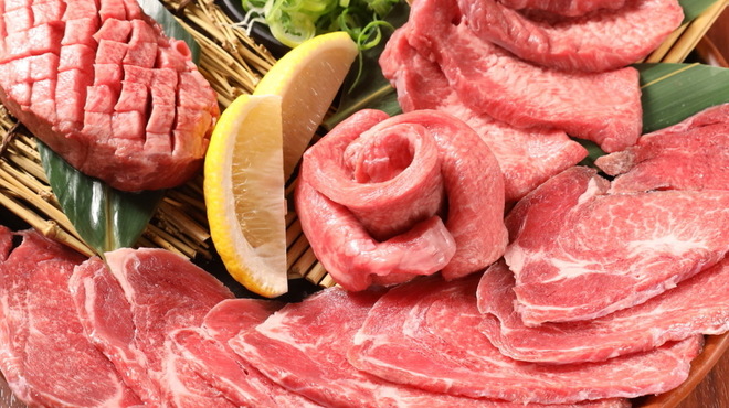 牛舞 ホルモン焼肉酒場 - メイン写真: