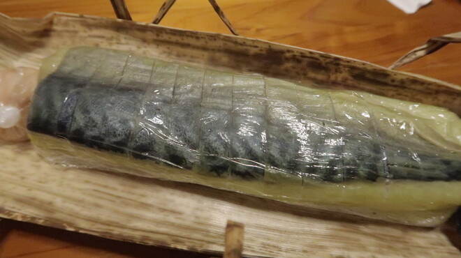祇園にしむら - 料理写真:鯖寿司　￥３，７８０