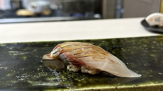 鮨おかだ - 料理写真:シマアジ