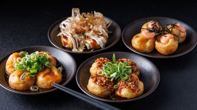 たこスタ - メイン写真:たこ焼き各種