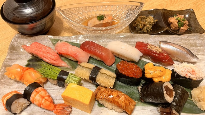 意気な寿し処阿部 - 料理写真:極上寿司