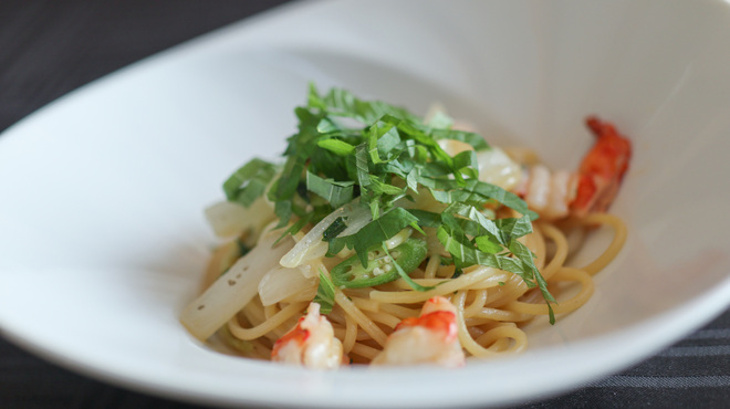 リストランテベルーガ - 料理写真:海老と大葉のオイルスパゲッティ ５０ｇ☆