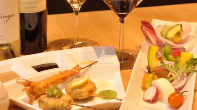 神戸串あげ SAKU - 料理写真:サラダは珍しい生野菜も登場、串あげとの相性は最高