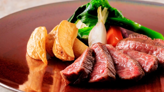 All Day Dining 紗灯 - 料理写真:米沢牛肩ロースステーキ
