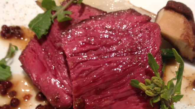 フィオリスカ - 料理写真:カウンター中心の当店で、美味しいお食事を、落ち着いた雰囲気の中でお楽しみ下さい。