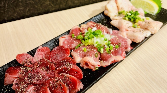 鳥焼肉ヒキワライ - メイン写真: