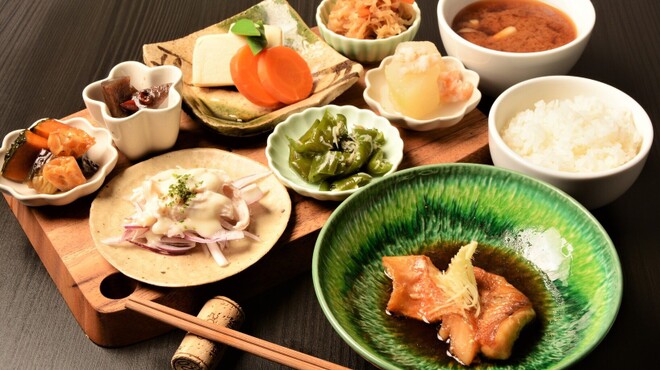 惣菜と大人の食堂 COMO - メイン写真: