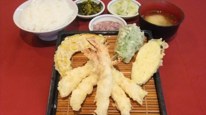 だるまの天ぷら定食 - 料理写真:エビ盛り合せ定食