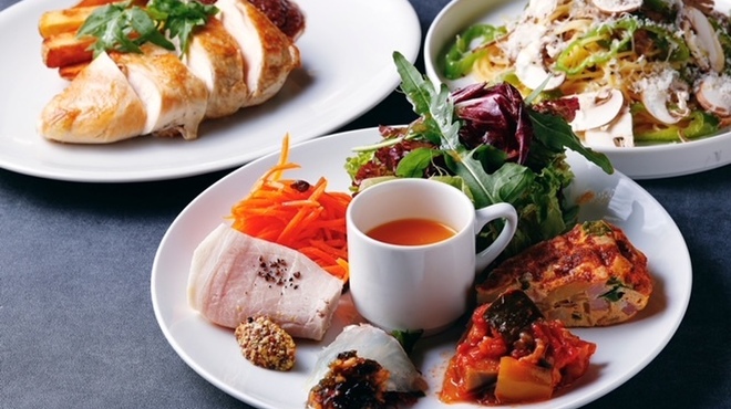 ダブリュー青山 ザ セラーアンドグリル - メイン写真: