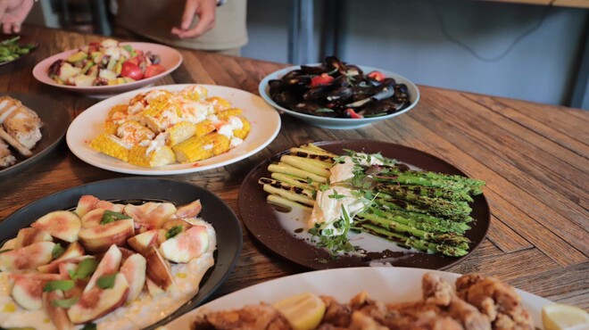 ダブリュー青山 ザ セラーアンドグリル - メイン写真: