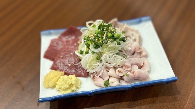 焼肉ホルモン 亀萬 - メイン写真: