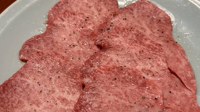 焼肉ホルモン 亀萬 - メイン写真: