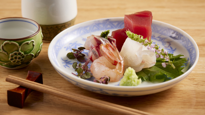 食堂うなり - メイン写真: