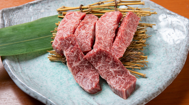 焼肉ホルモンちはら - メイン写真:上ハラミ