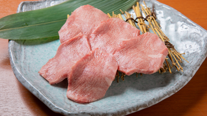 焼肉ホルモンちはら - メイン写真:上タン