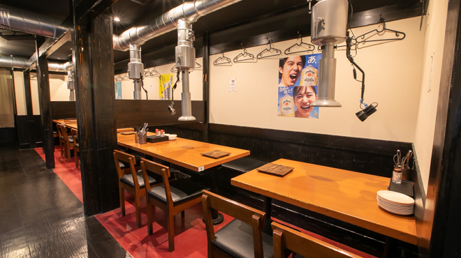 焼肉ホルモンちはら - メイン写真:1階