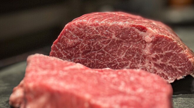 ダブリュー青山 ザ セラーアンドグリル - メイン写真: